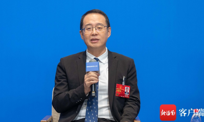 省人大代表、五指山市委书记朱宏凌：讲好五指山茶叶的故事