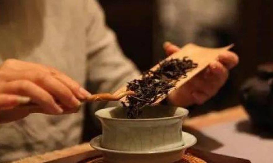 这五个品茶动作看出你是不是老茶客