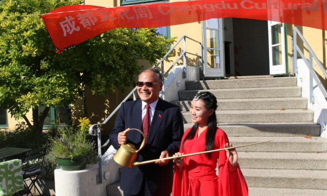 四川工匠王霏：致力于中国茶文化艺术的国际交流与传播