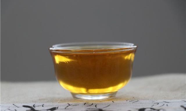 一杯清茶，慢品人间烟火