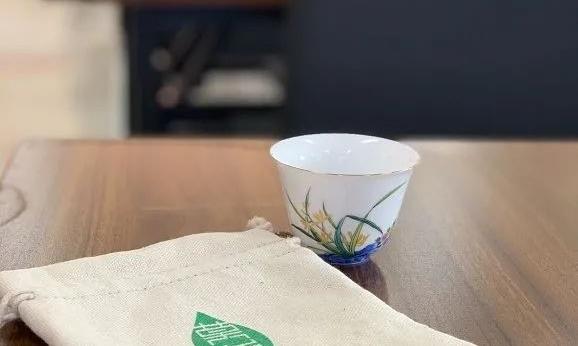 捧一杯香茗,守一份静贻