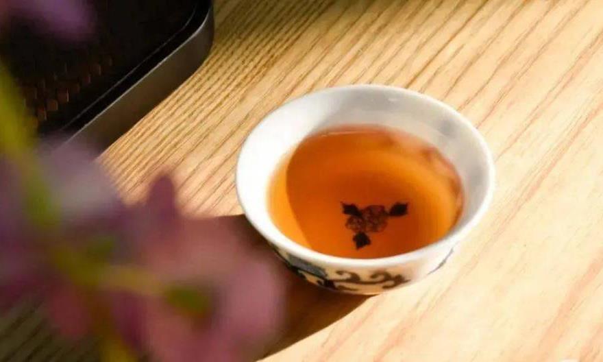 春天喝普洱茶，怎么搭配更合适?