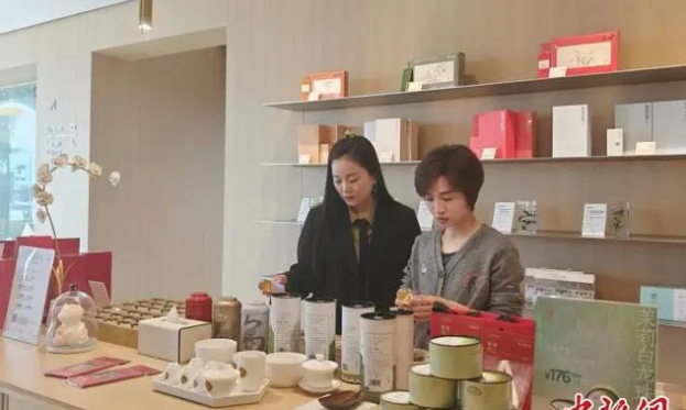 “海归”茶二代探新路：希望茶文化像咖啡文化一样流行