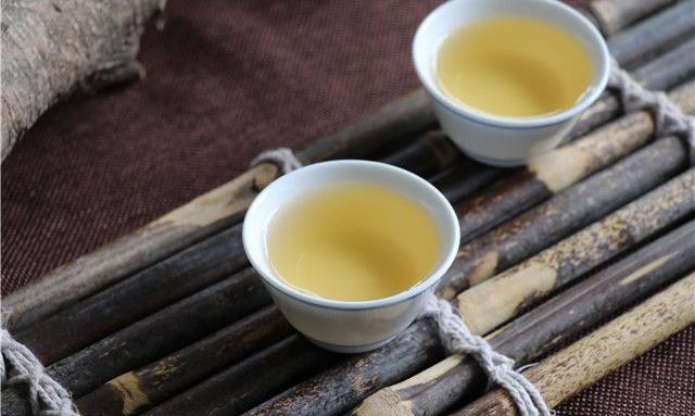 普洱春茶的采摘季节一般是什么时候？