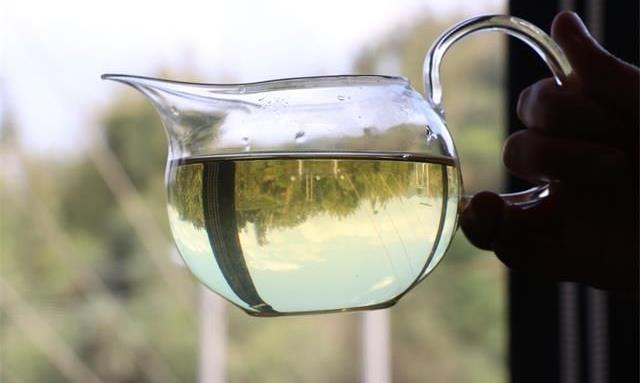 如何选择一款适合自己的普洱春茶？