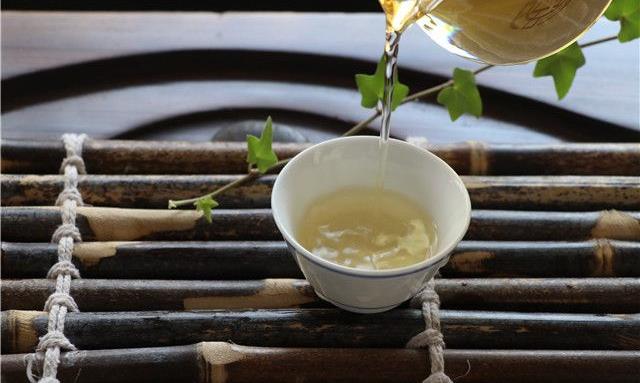 勐库百花树古树茶特点