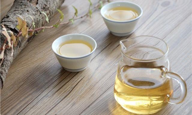 普洱春茶该怎么挑选好的