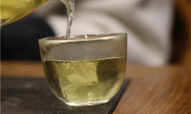 冰岛春茶好还是秋茶好