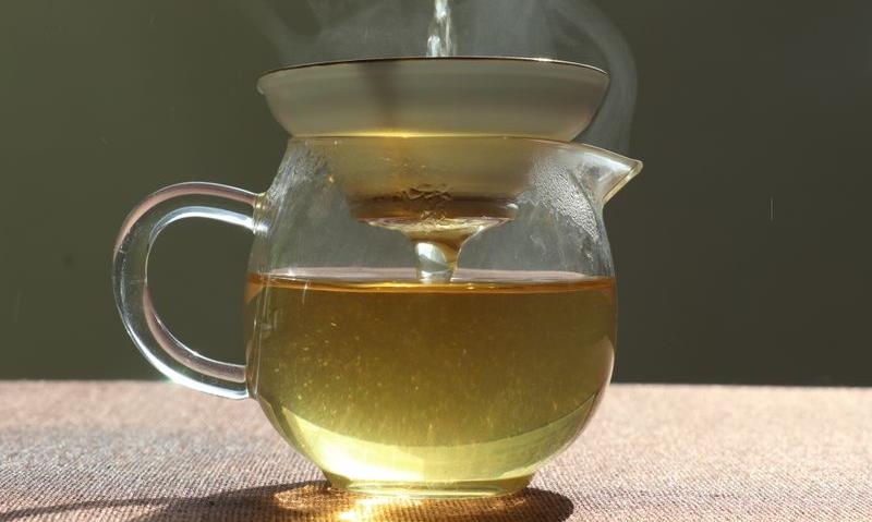 如何挑选普洱春茶