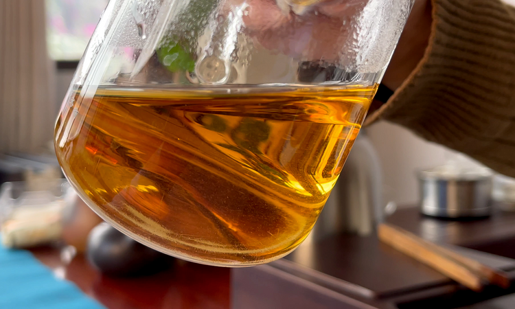 普洱茶的回甘与回甜