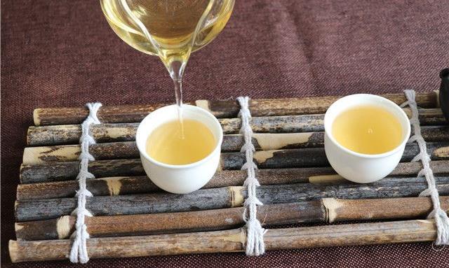 易武刮风寨普洱茶口感特点