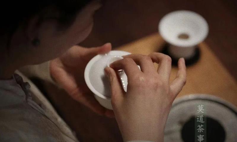 茶人对茶的喜爱,早已超越了世俗