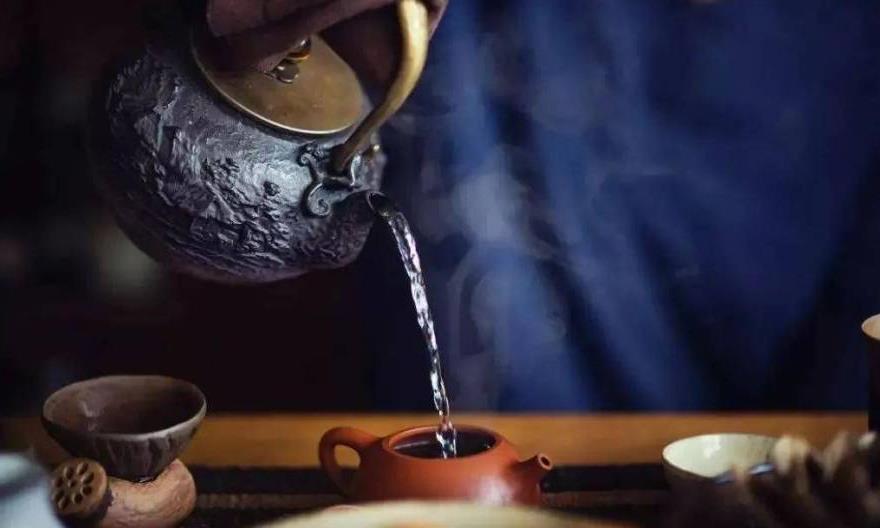 平淡如清茶,点缀生活的宁静和温馨