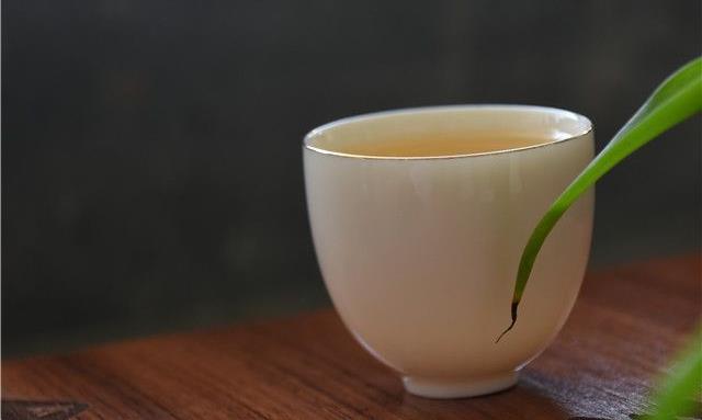 一杯茶，一个瞬间，香透一生