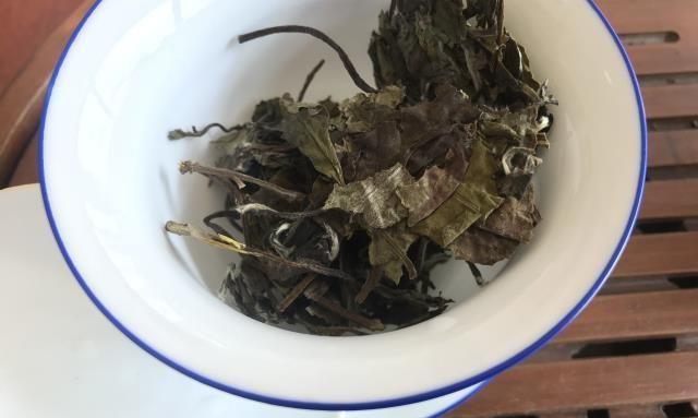 寿眉茶：千年传承的长寿秘密，品味一杯中的健康与文化