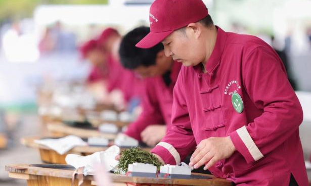 上虞区茶文化研究会会员王嘉巍荣获省级乡村工匠名师