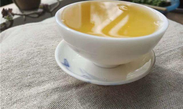 白茶的精华之旅:品味每一泡的独特魅力