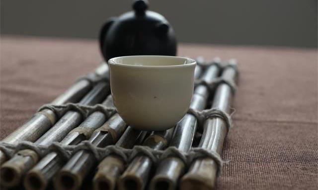 茶缘人生，穿越喧嚣，寻觅内心的宁静