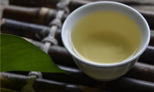 茶中的甘醇，是对过往岁月的低吟浅唱