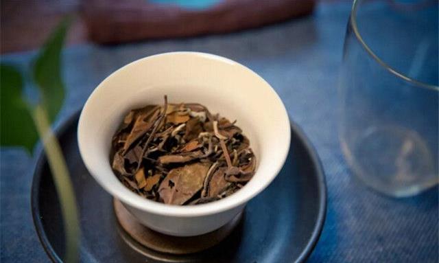 老白茶的煮与泡:茶香的不同演绎与探寻