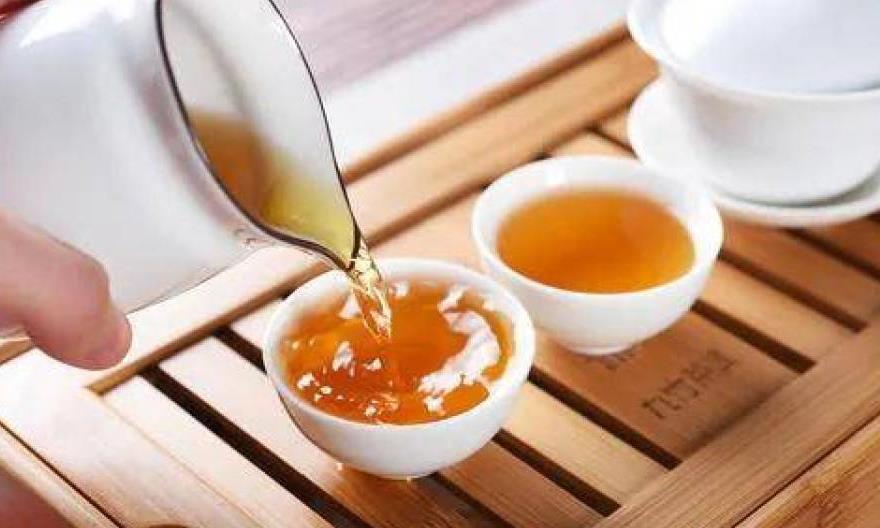 沏一壶茶,品一生琐碎,读一世繁尘