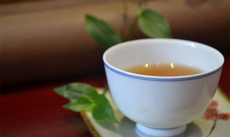 秋韵茶香，绘一卷茶与秋的诗意对话