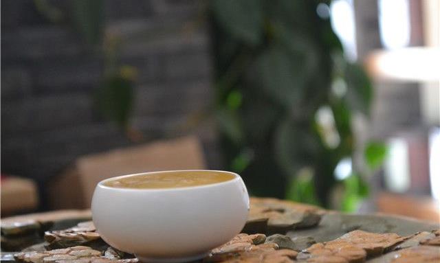 茶韵悠悠：在恬淡与自在中品味人生