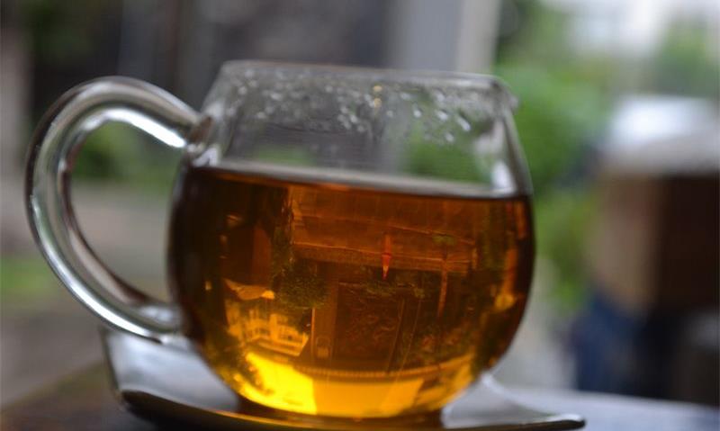 茶韵悠长，岁月低语中的心灵慰藉