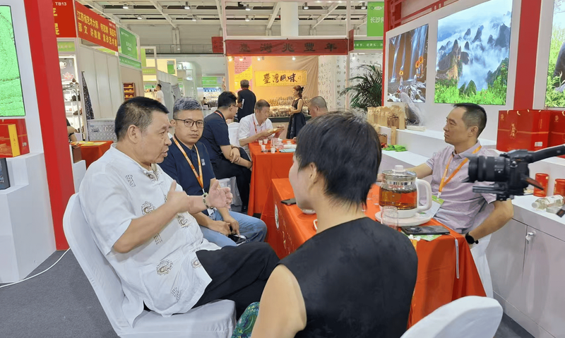 “邵阳红茶”惊艳亮相第十六届湖南茶业博览会