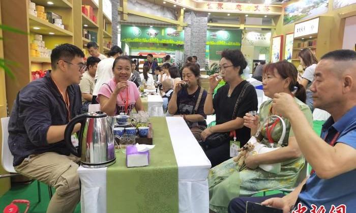 第十六届湖南茶博会开幕 1500多家参展商共觅商机