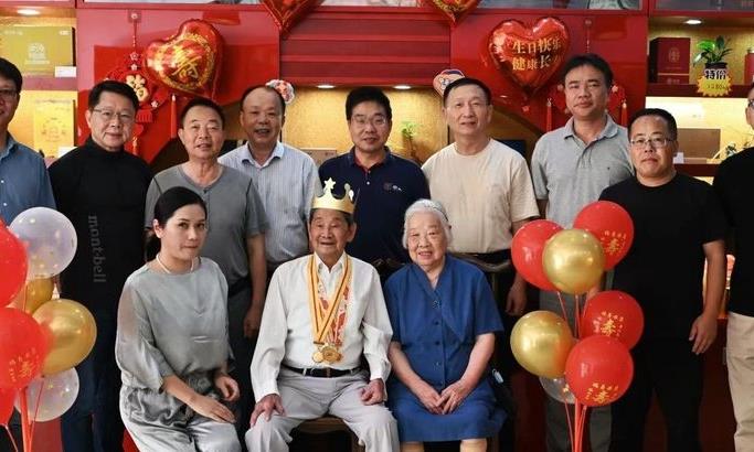 “茶事功勋”李冬水:百岁老茶人的“茶叶人生”