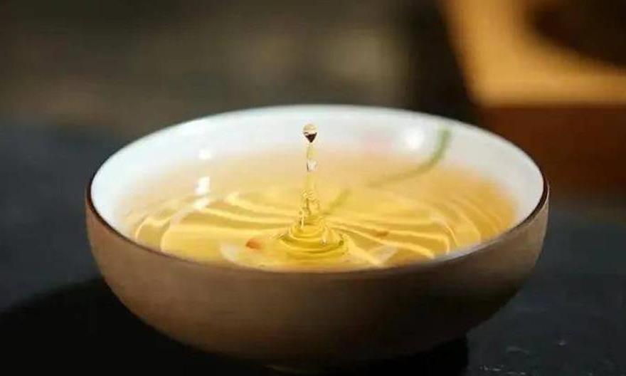 普洱春茶、秋茶之分，哪个好？