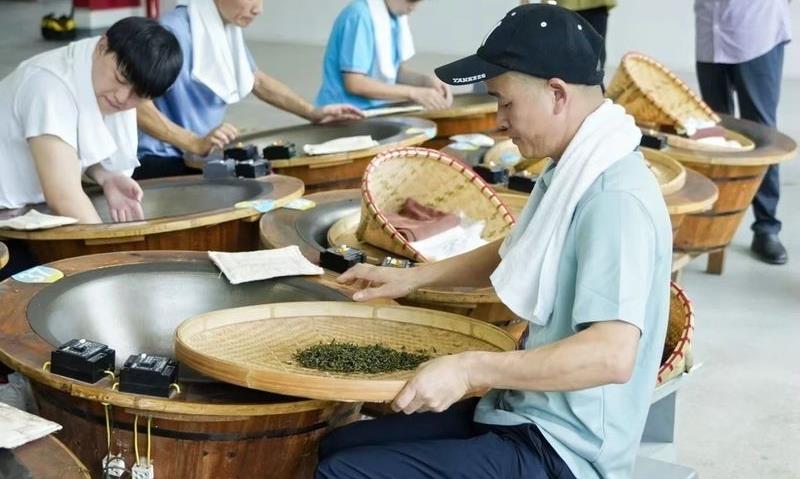 与茶共舞舞出精湛技艺