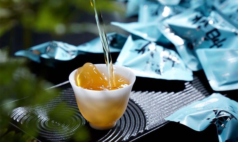 喝茶,掬水得月,一室光明