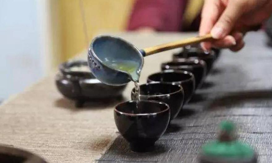 礼仪之邦说茶礼