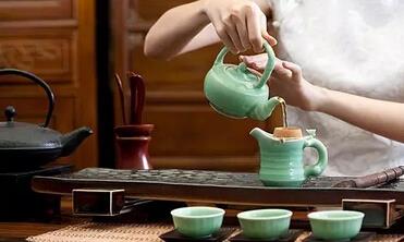 茶要常喝,人要久处