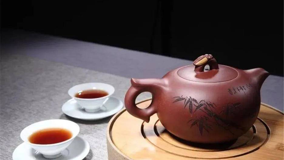 紫砂壶与茶
