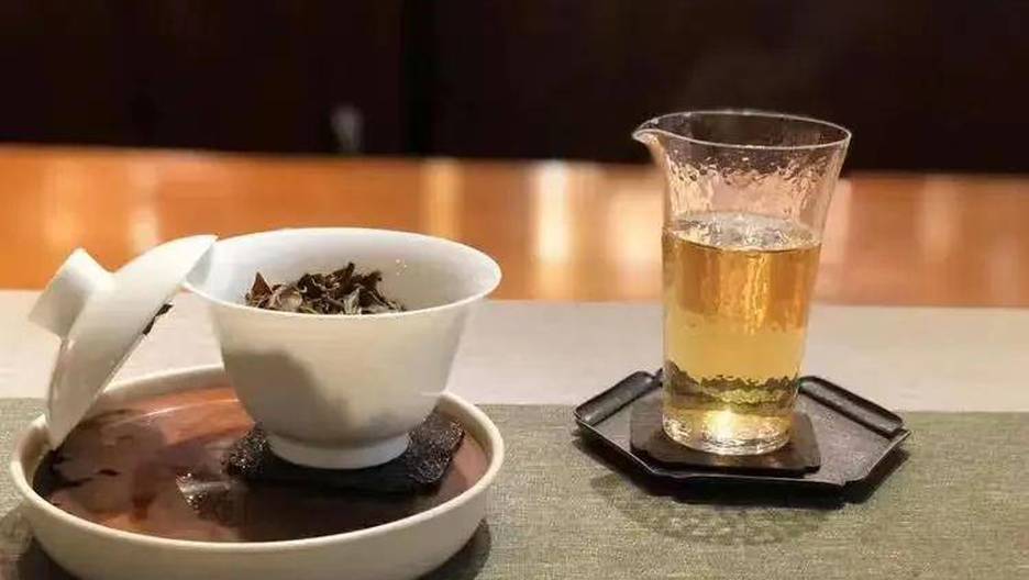 什么是决定茶叶耐泡度的因素?