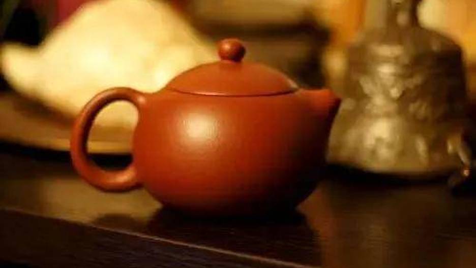 泡生茶是用盖碗好?还是紫砂壶好?