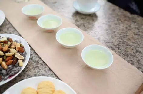 朋友,带你看茶道,然后专心喝茶!