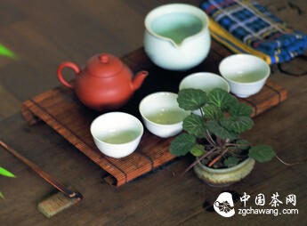 怎样喝茶才不失礼！？