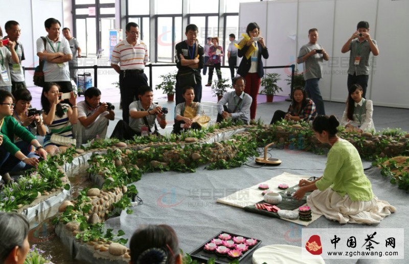 焦距:2014华巨臣茶业大联展续掀茶界风云