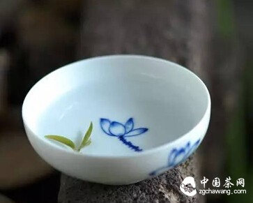 下雨天,我们一起喝茶观雨