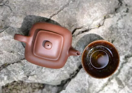 传炉传炉,情归意属,痴迷壶徒,矢志追逐