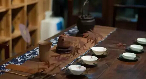 为什么喝茶?他说只为喝得那一份淡泊...