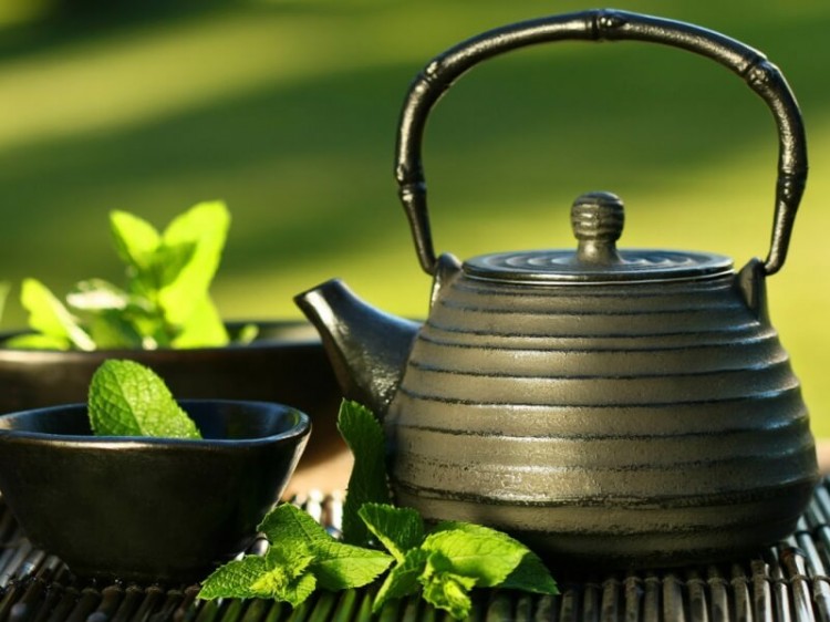 绿茶和蜂蜜可以一起喝吗？