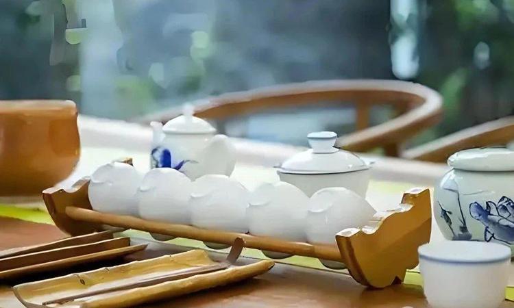 春初,如何正确喝茶以养生?