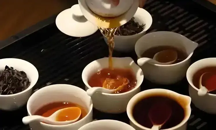 人到中年,多泡茶,少喝药!