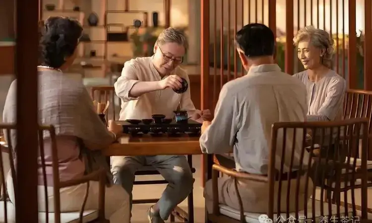 人到中年，修行从喝一盏茶开始，三观永远是最美的五官