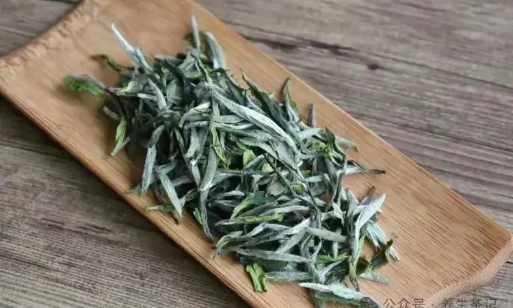 如何分辨陈茶和新茶?